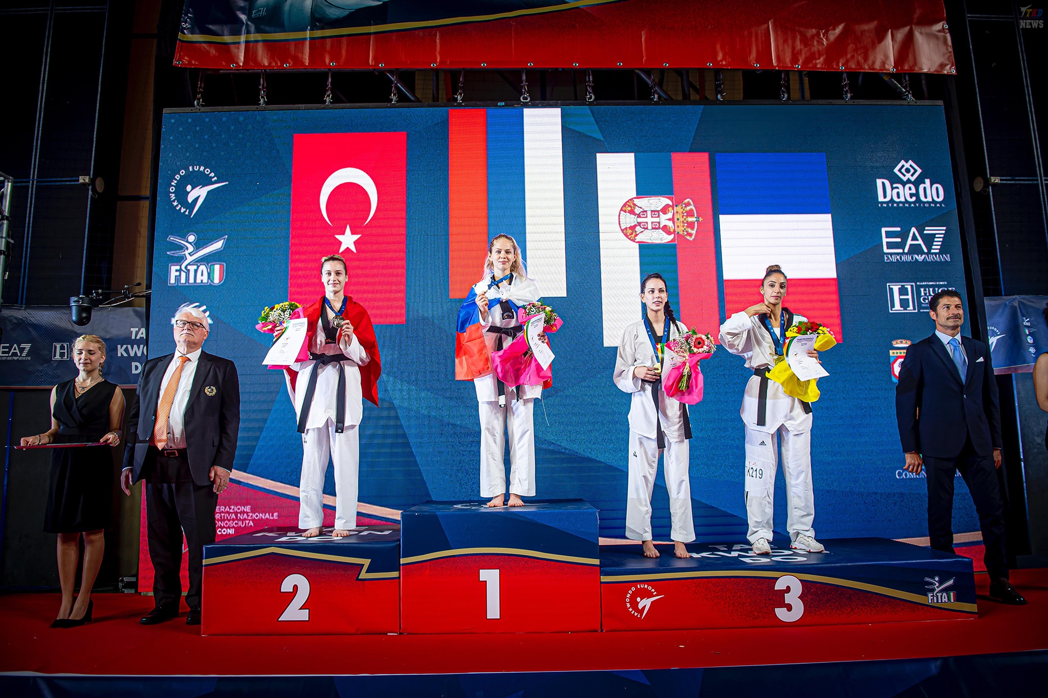 1572789970_female-53b_g4-extra-european-taekwondo-championships-bari-2019